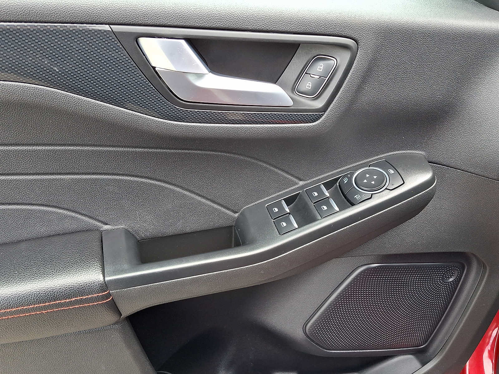 Used 2024 Ford Escape ST-Line AWD/4WD image 13