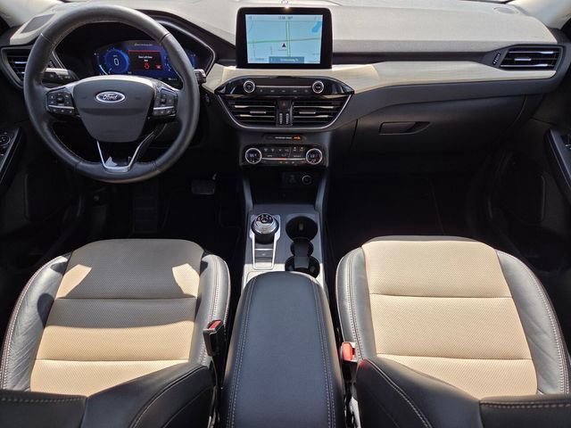 Used 2021 Ford Escape Titanium w/ Titanium Elite Package image 18