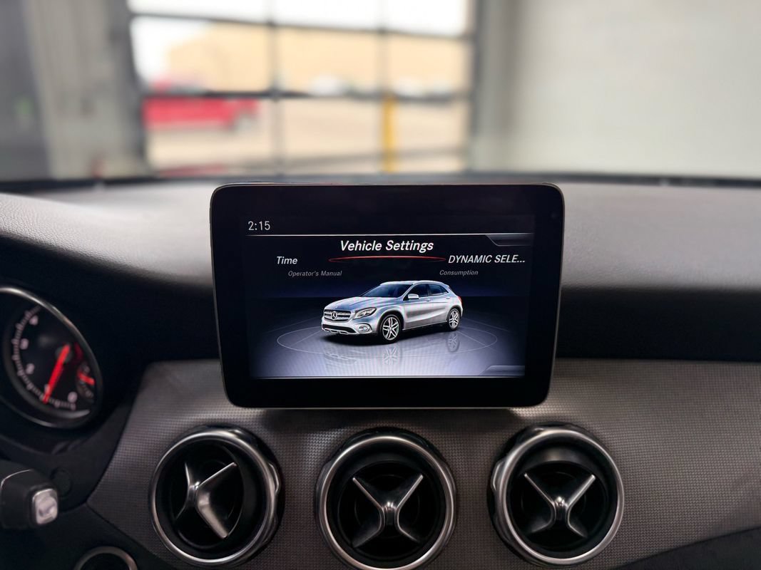 Used 2019 Mercedes-Benz GLA 250 4MATIC image 22