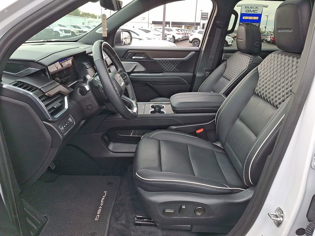 Used 2024 GMC Acadia Denali w/ Super Cruise Package image 15