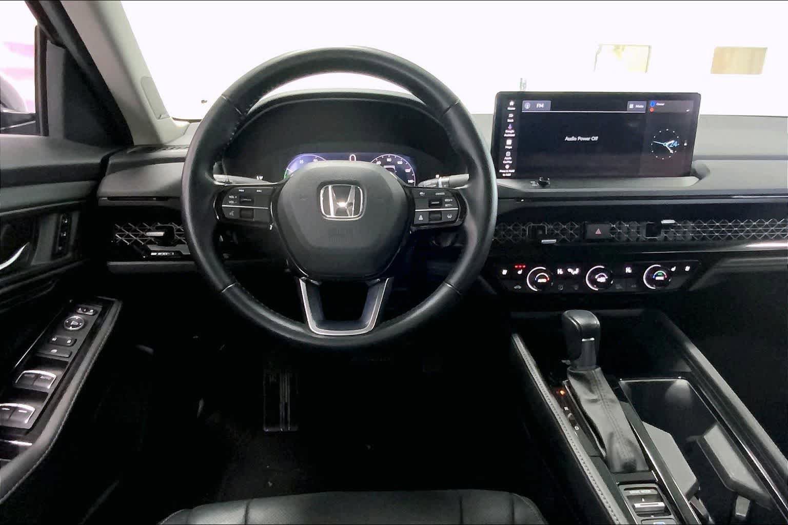 Used 2023 Honda Accord Touring image 12