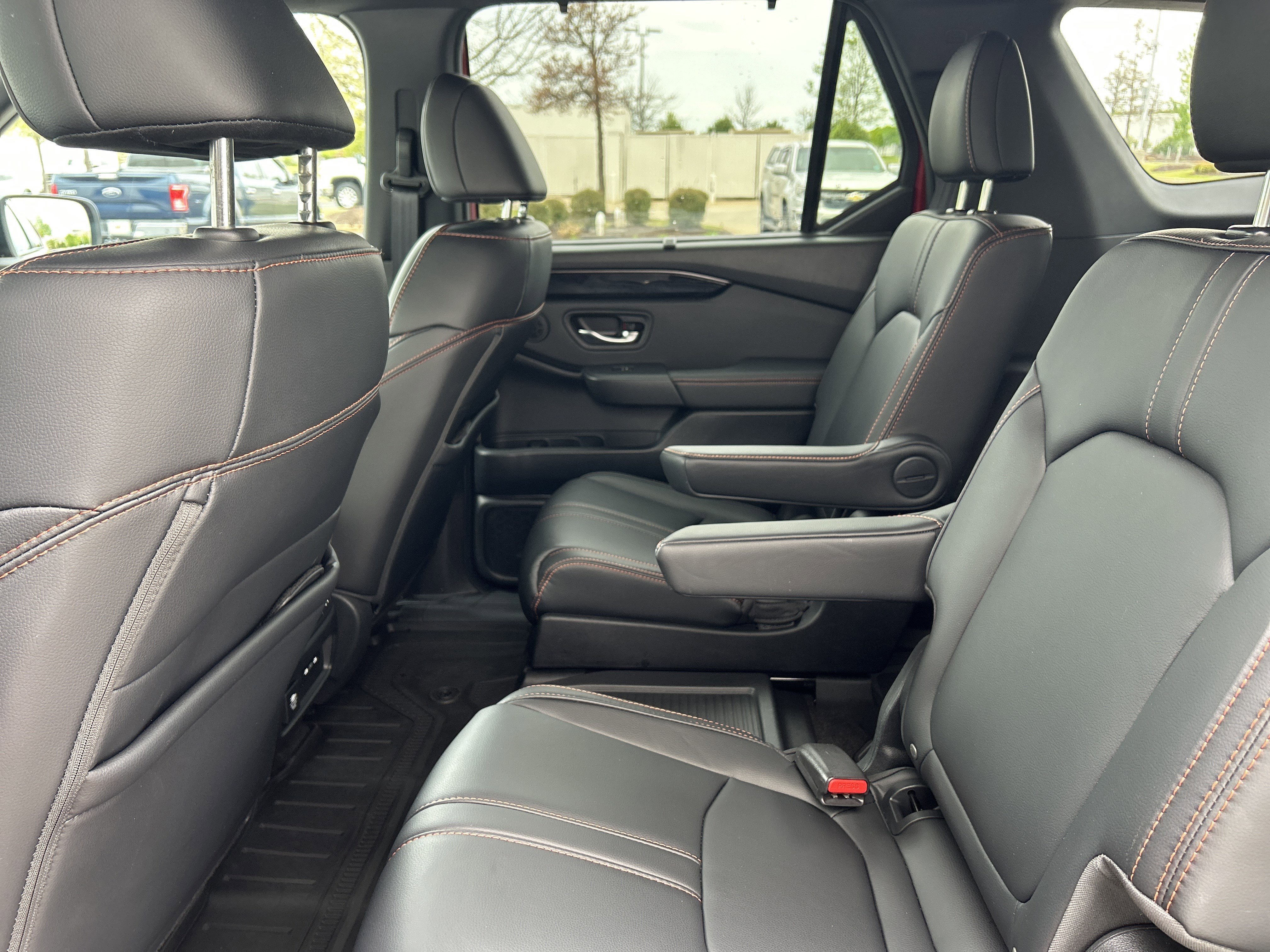 Certified 2025 Honda Pilot TrailSport image 26
