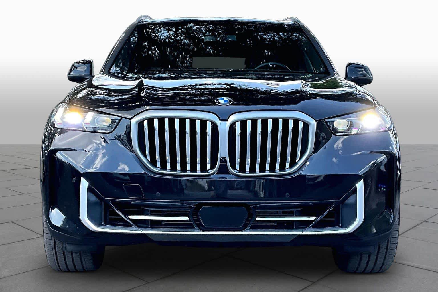 Certified 2024 BMW X5 sDrive40i w/ Premium Package RWD image 4