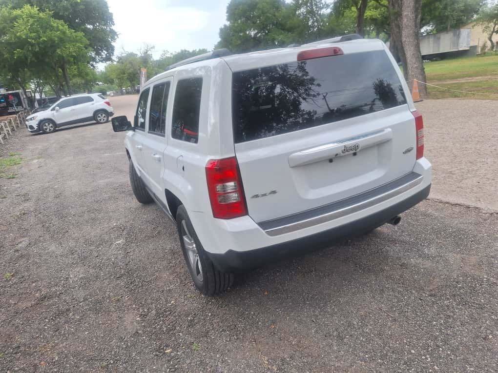 Used 2016 Jeep Patriot High Altitude image 21