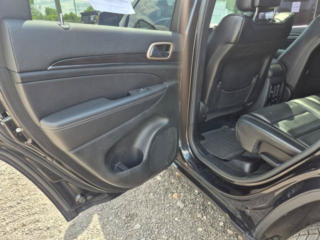 Used 2015 Jeep Grand Cherokee Overland AWD/4WD image 9