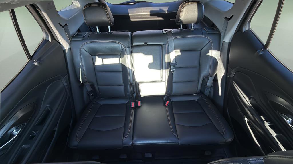 Used 2021 GMC Terrain SLT w/ Elevation Edition image 23