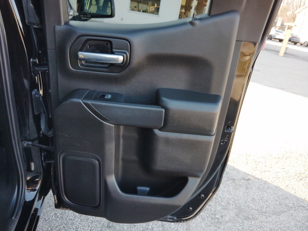 Used 2022 Chevrolet Silverado 1500 Custom image 26