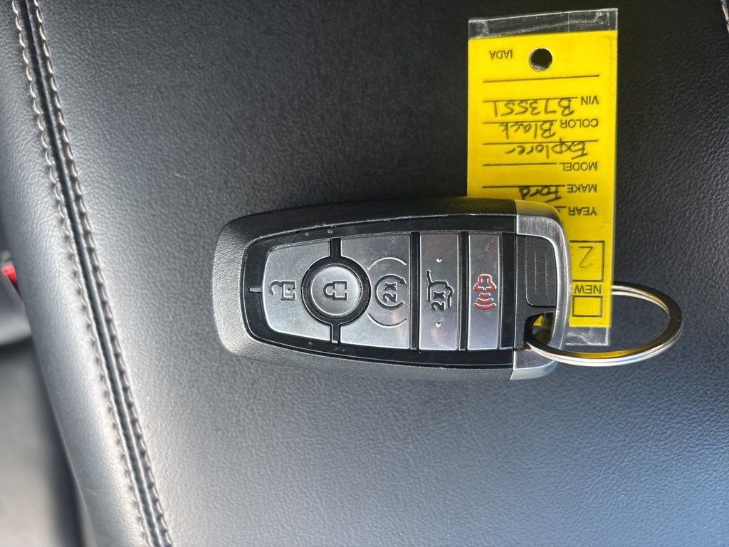 Used 2022 Ford Explorer XLT w/ Equipment Group 202A image 33