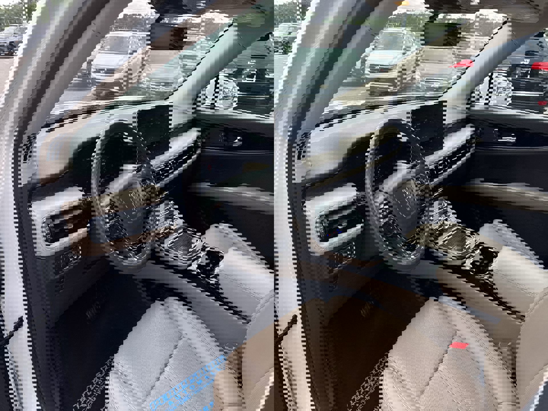 Used 2022 Lincoln Nautilus Reserve w/ Equipment Group 201A image 10