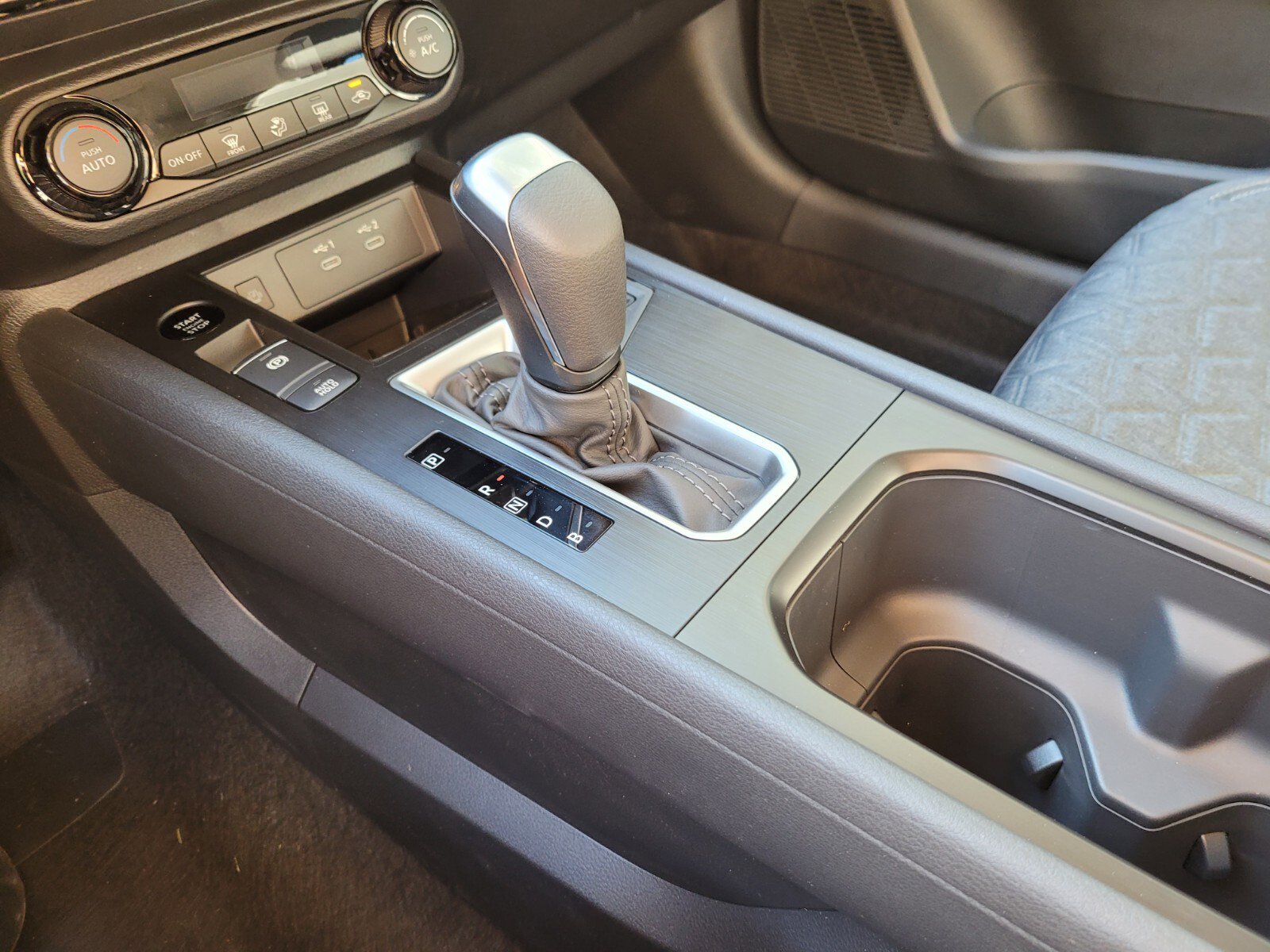 New 2026 Nissan Kicks SV image 20