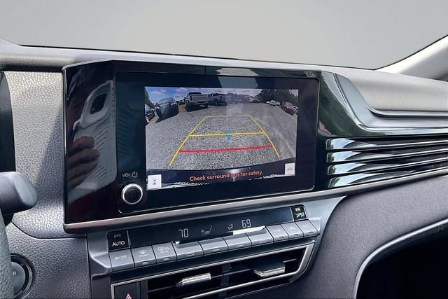 Used 2025 Toyota Camry LE FWD image 14