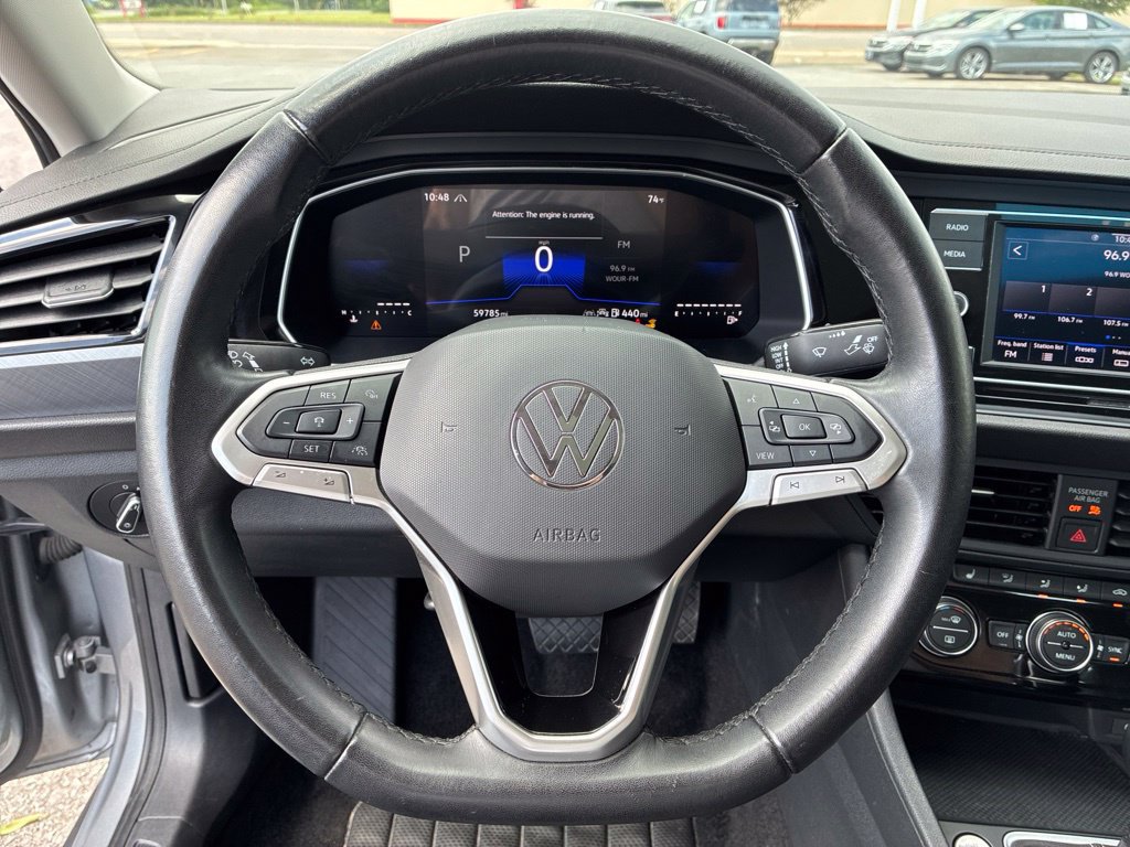 Used 2024 Volkswagen Jetta SE FWD image 29