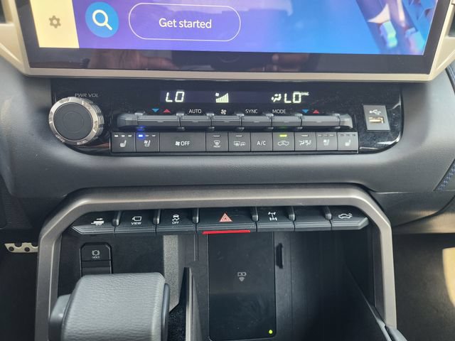 Certified 2026 Toyota Tundra Platinum w/ TRD Off-Road Package AWD/4WD image 18