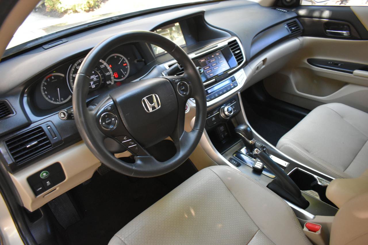 Used 2015 Honda Accord EX-L image 10