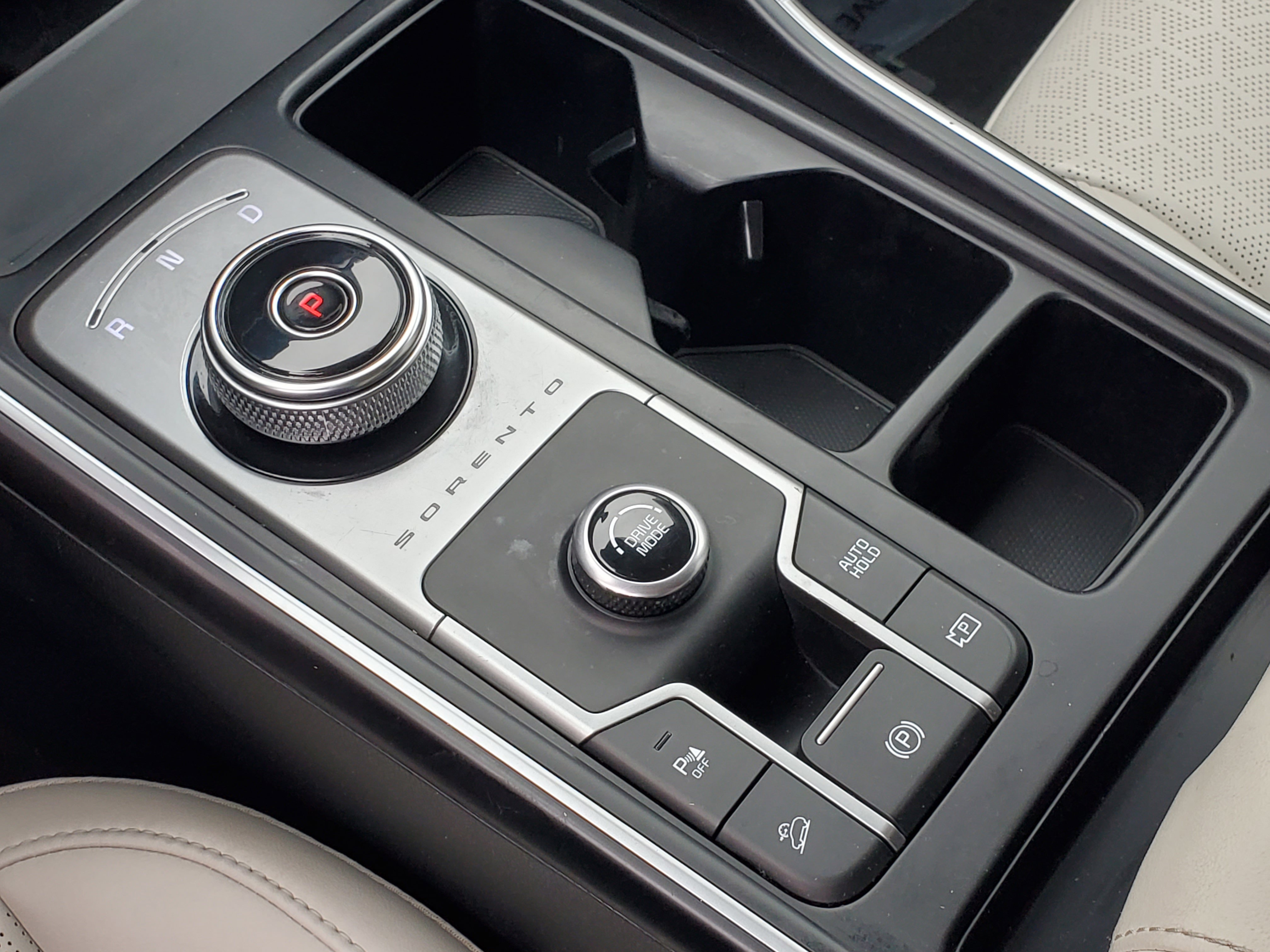 Used 2021 Kia Sorento S FWD image 30