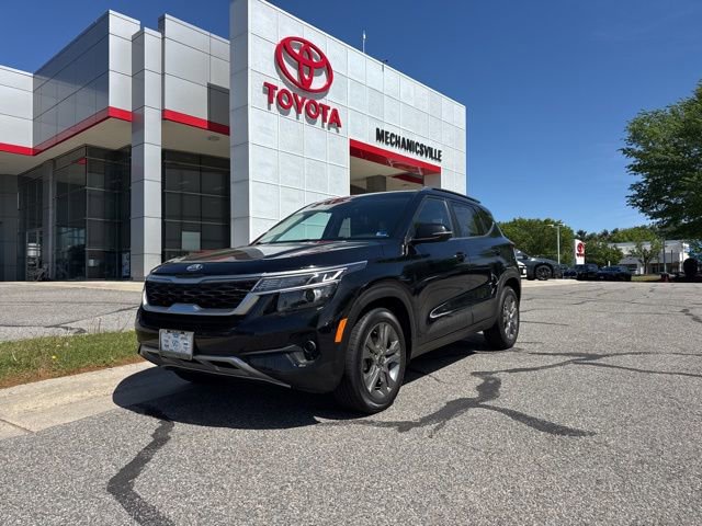 Used 2021 Kia Seltos S FWD image 1