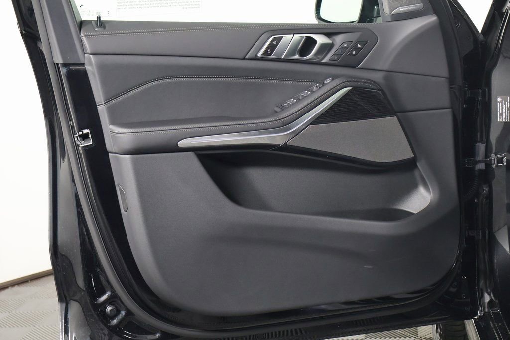 New 2026 BMW X5 xDrive40i w/ M Sport Package image 7