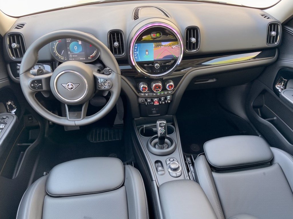 Certified 2024 MINI Cooper Countryman S AWD/4WD image 17
