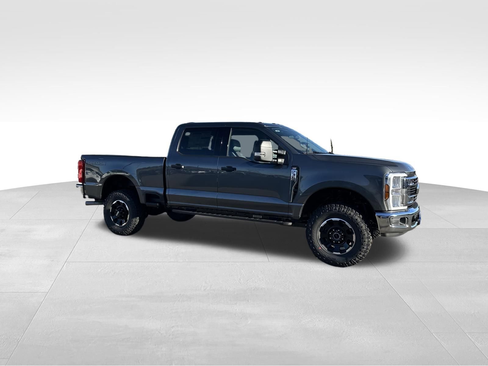 New 2026 Ford F350 XLT w/ Tremor Off-Road Package AWD/4WD image 8