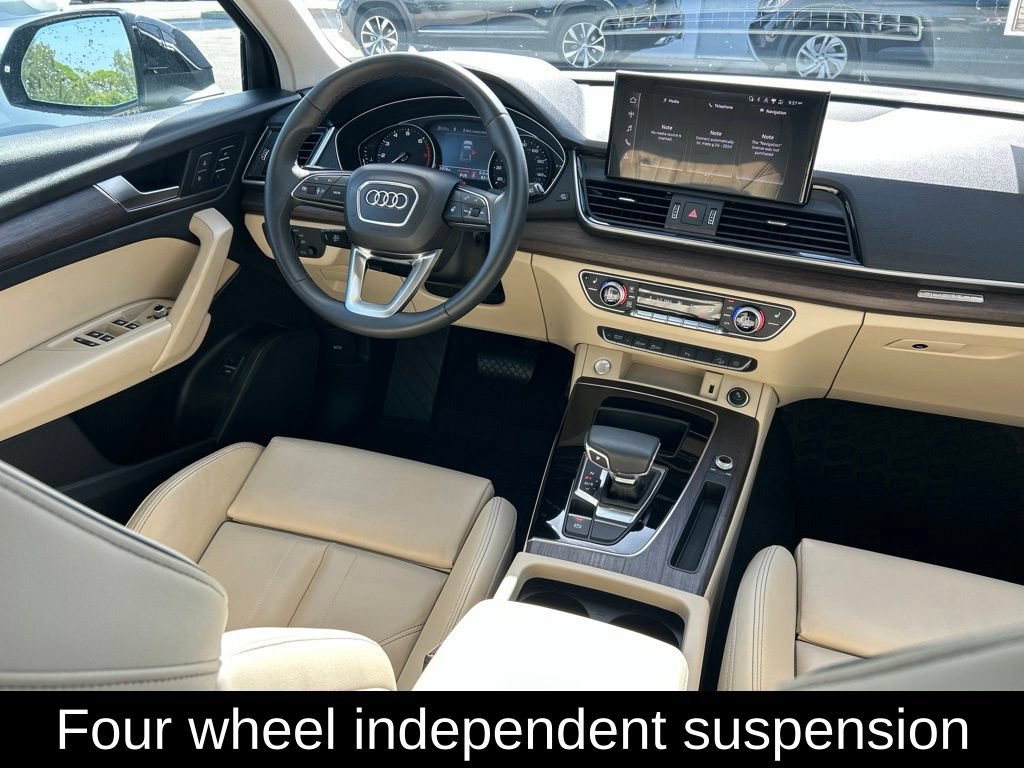 Used 2024 Audi Q5 2.0T Premium w/ Convenience Package AWD/4WD image 9