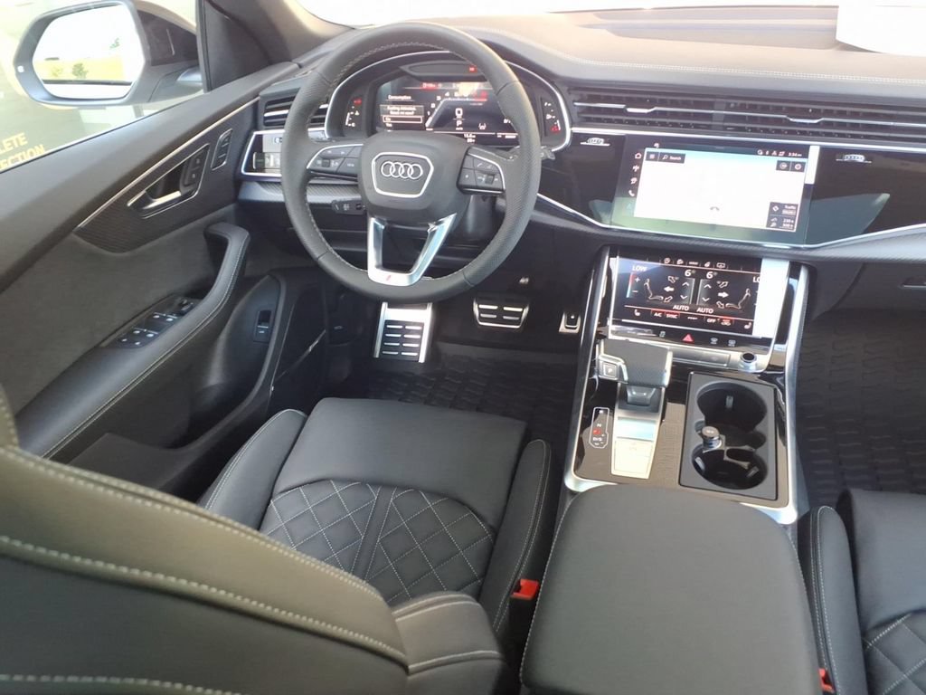 New 2026 Audi SQ8 Premium Plus AWD/4WD image 6