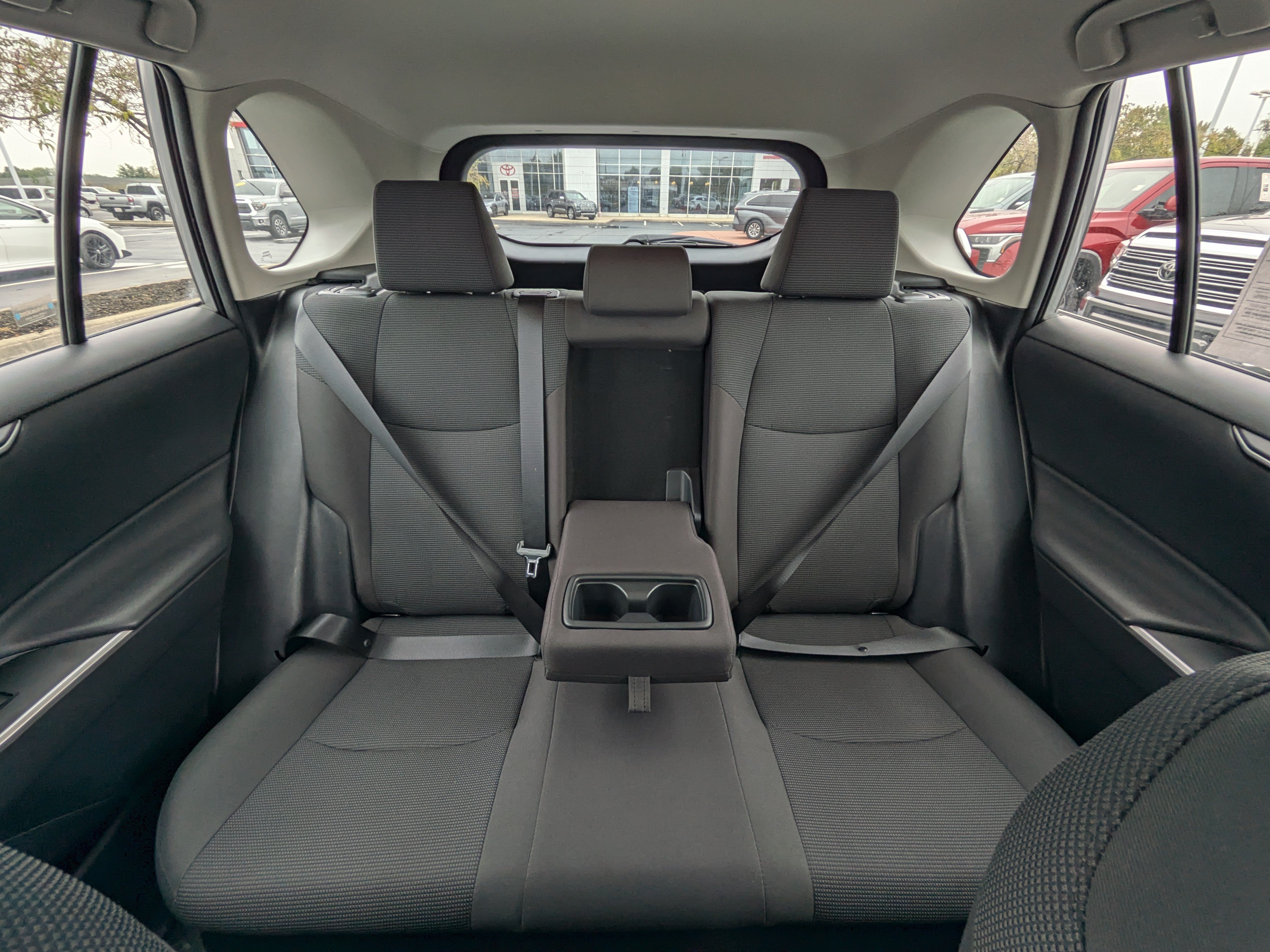 Used 2020 Toyota RAV4 LE w/ All Weather Liner Package AWD/4WD image 19
