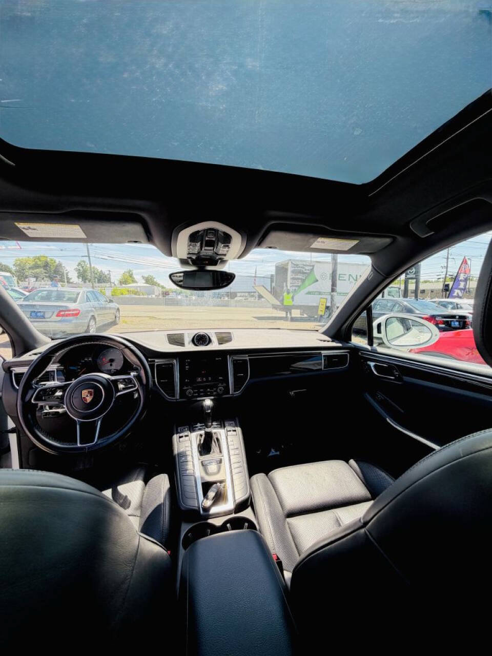Used 2018 Porsche Macan S w/ Premium Package Plus AWD/4WD image 12