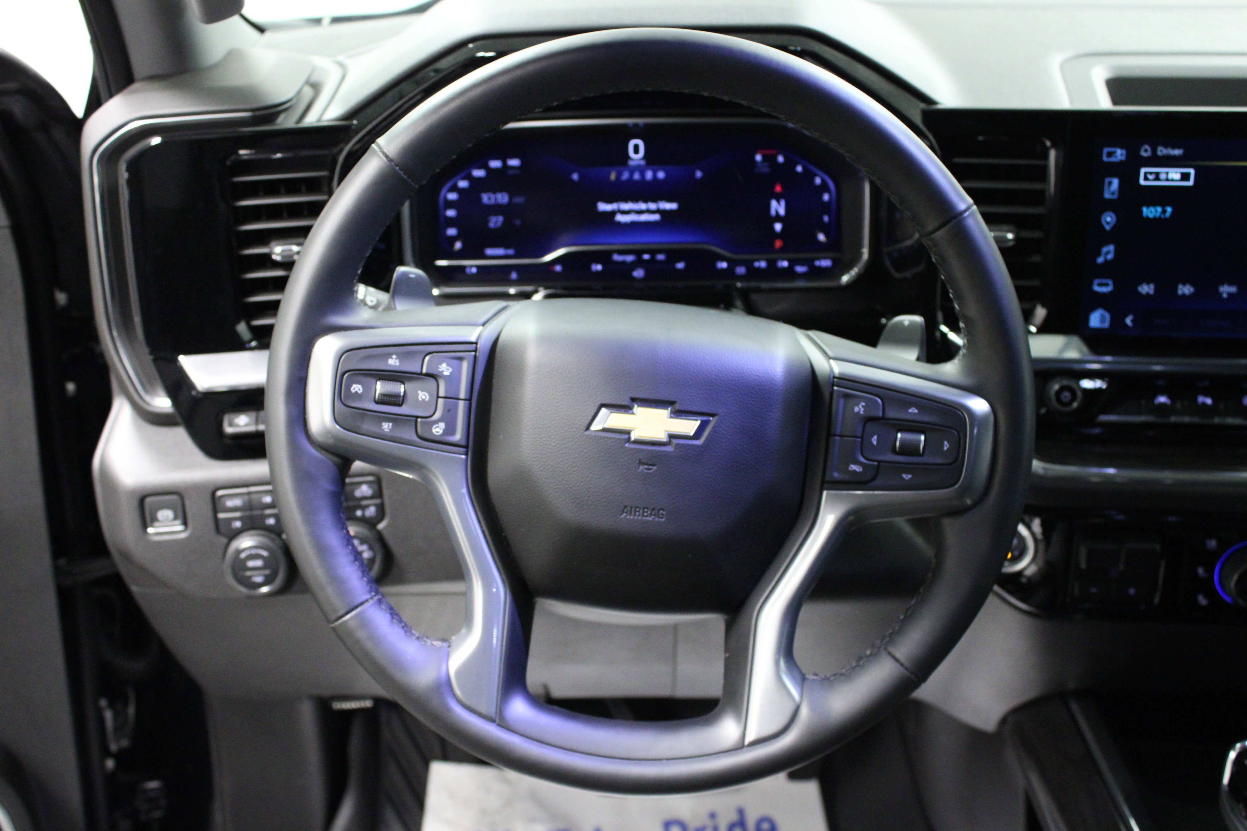 Used 2024 Chevrolet Silverado 1500 LTZ w/ LTZ Premium Package image 17