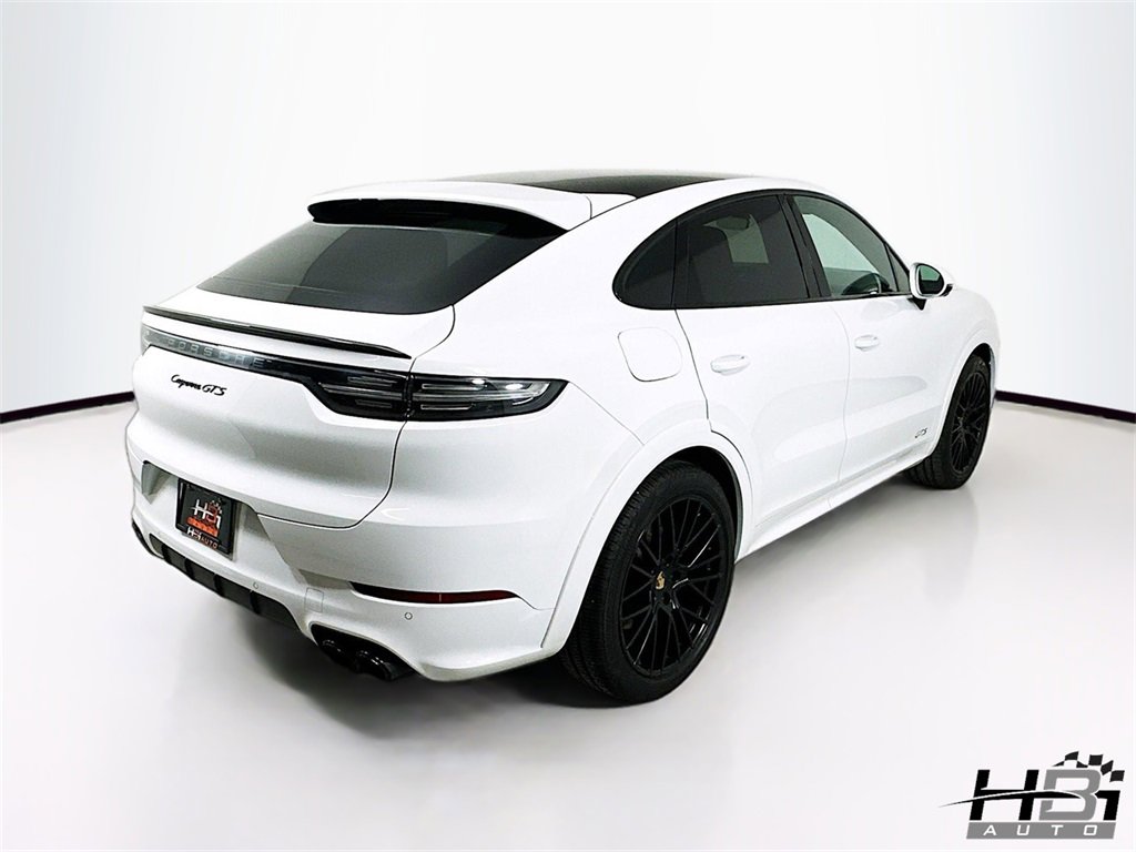 Used 2022 Porsche Cayenne GTS w/ Premium Package Plus image 6