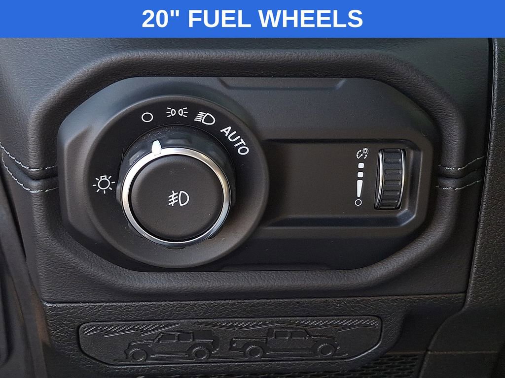 Used 2025 Jeep Wrangler Unlimited Rubicon image 24