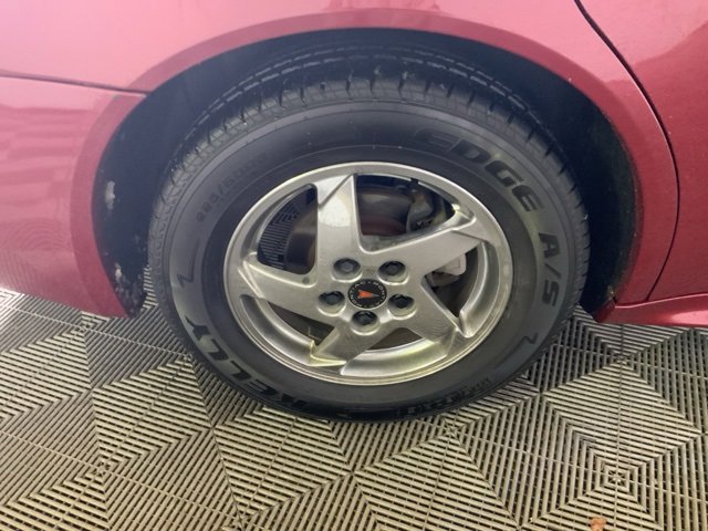 Used 2004 Pontiac Grand Prix GT2 w/ Leather Trim Pkg image 13