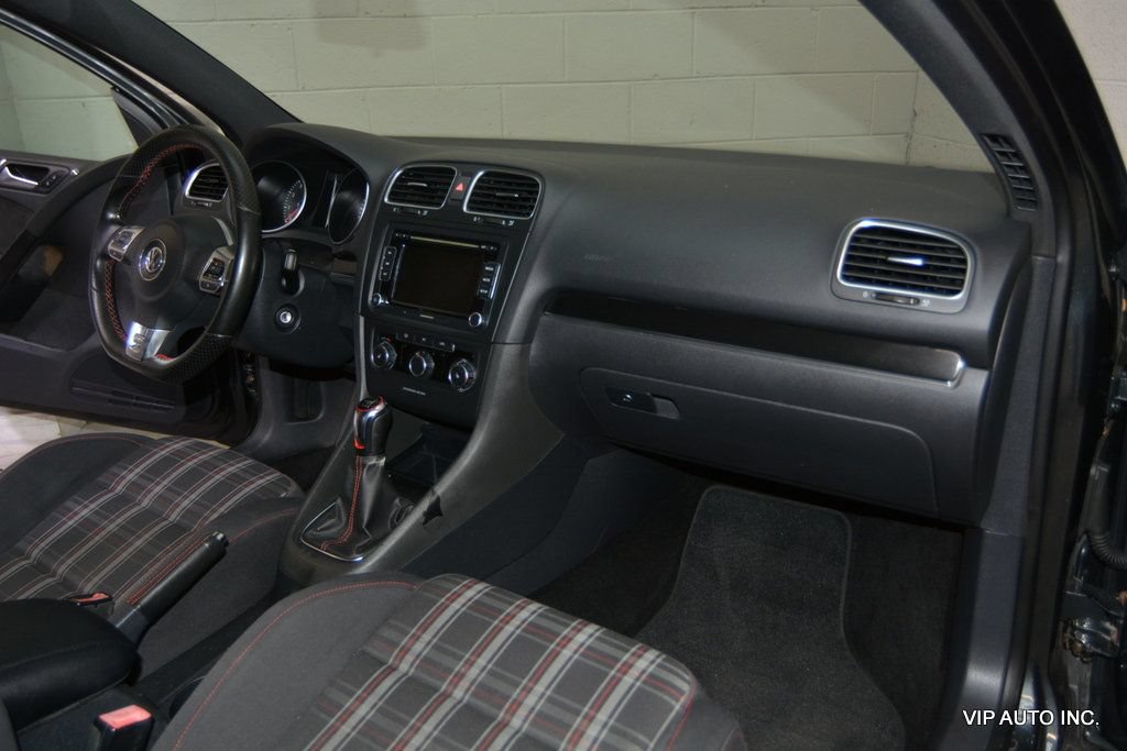 Used 2011 Volkswagen GTI 2-Door FWD image 24