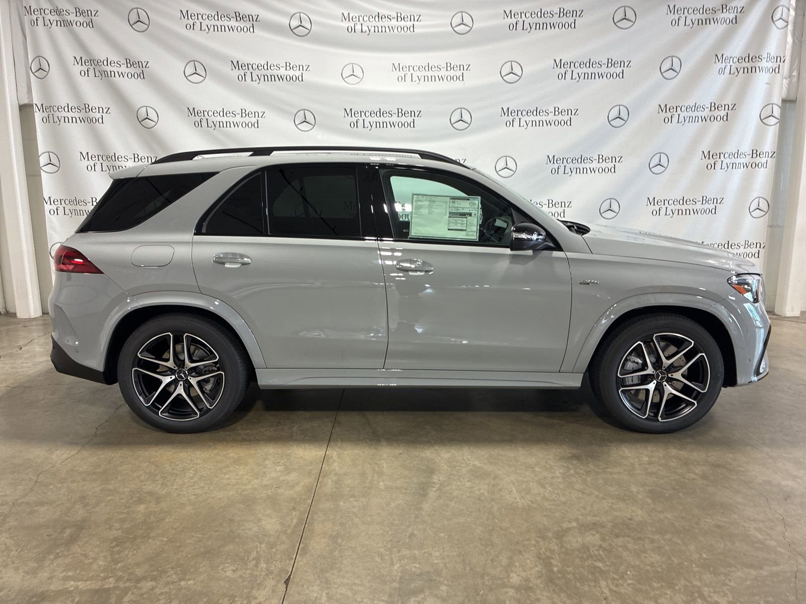 New 2026 Mercedes-Benz GLE 53 AMG 4MATIC image 3