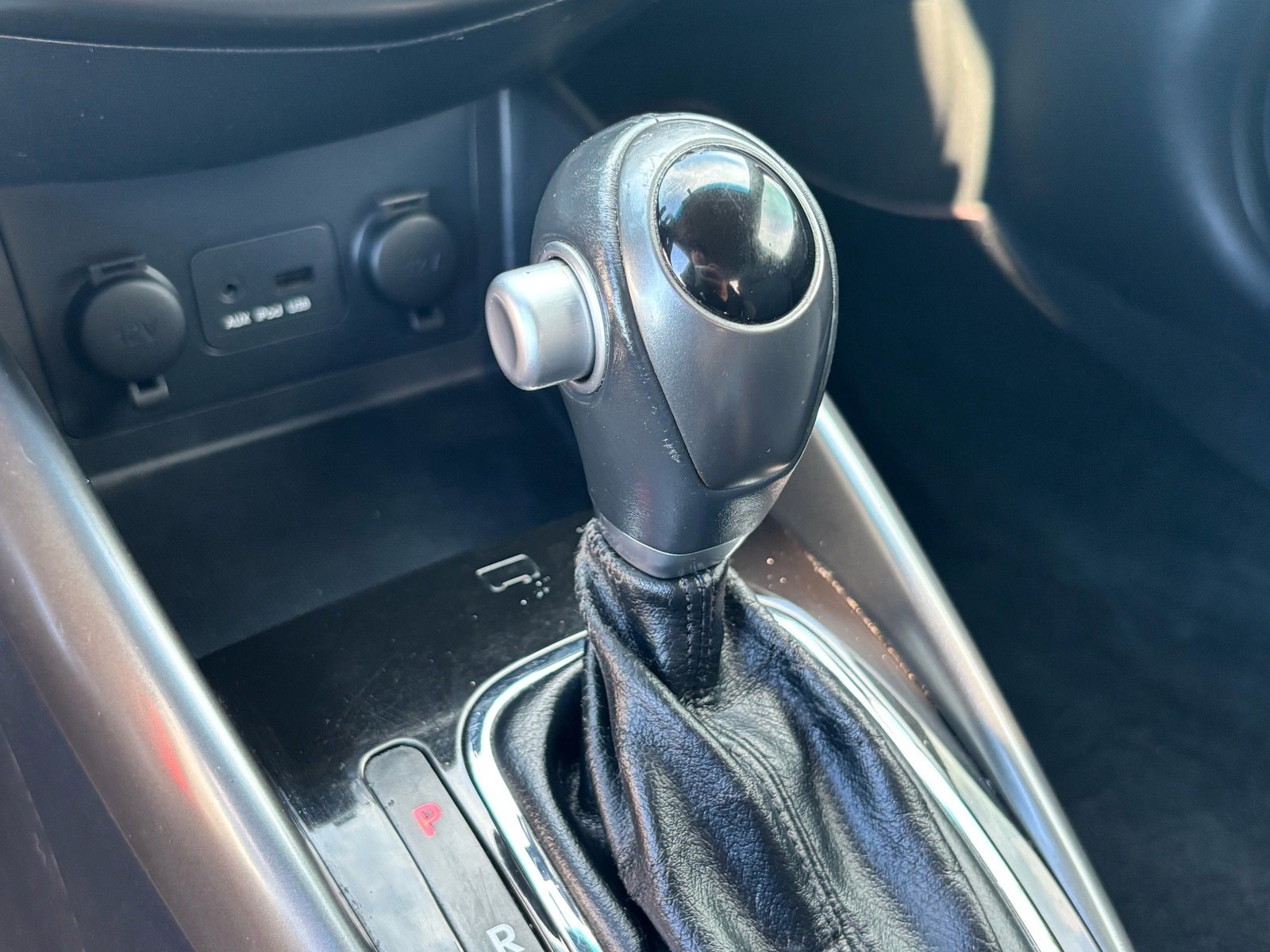 Used 2011 Kia Forte SX image 24