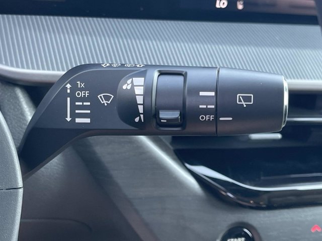 Used 2025 Nissan Murano SV AWD/4WD image 40