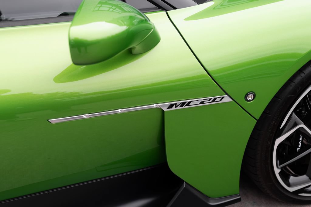 Used 2023 Maserati MC20 Spyder RWD image 12