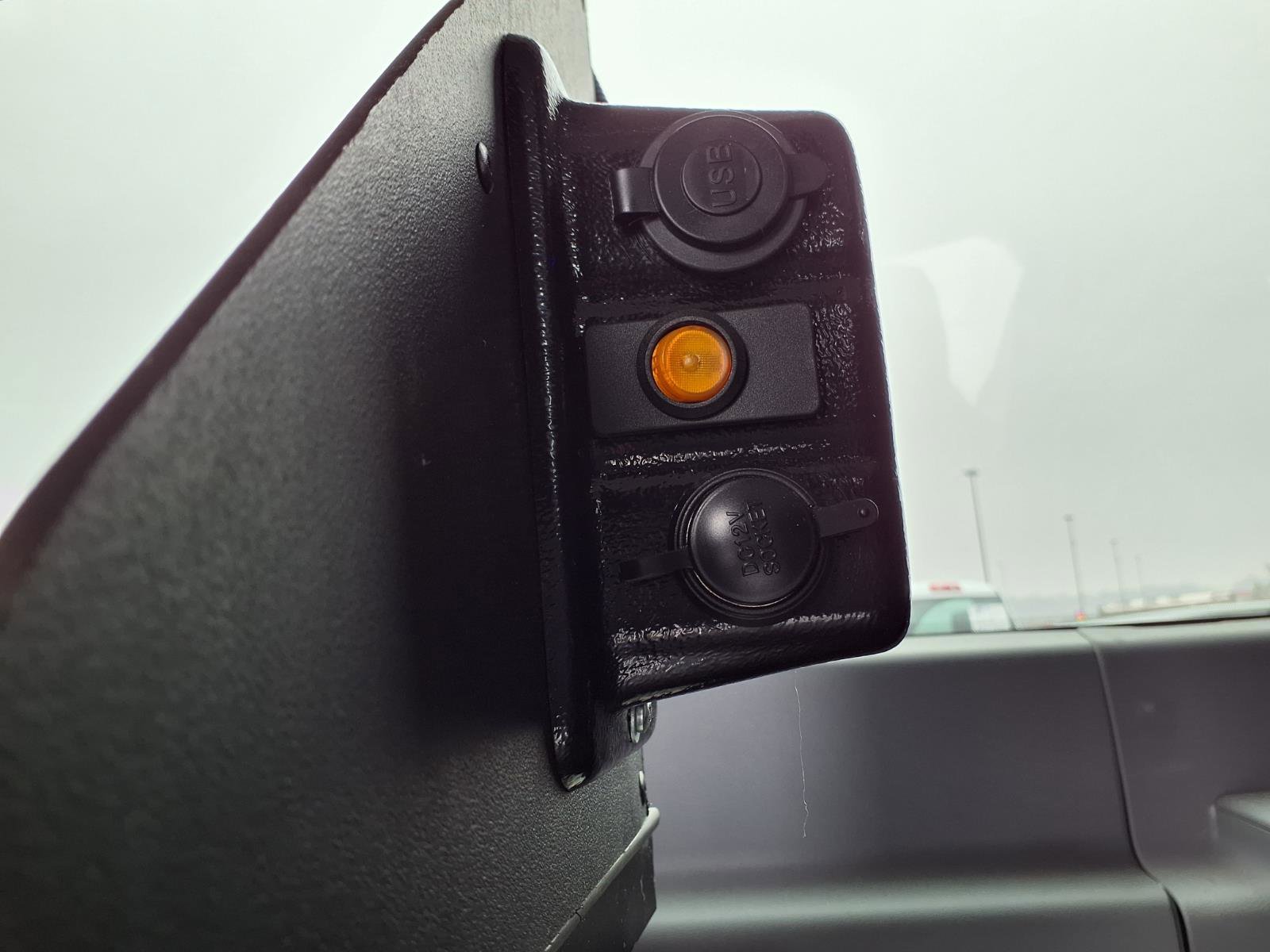 Used 2019 Ford Transit 150 XLT RWD image 6