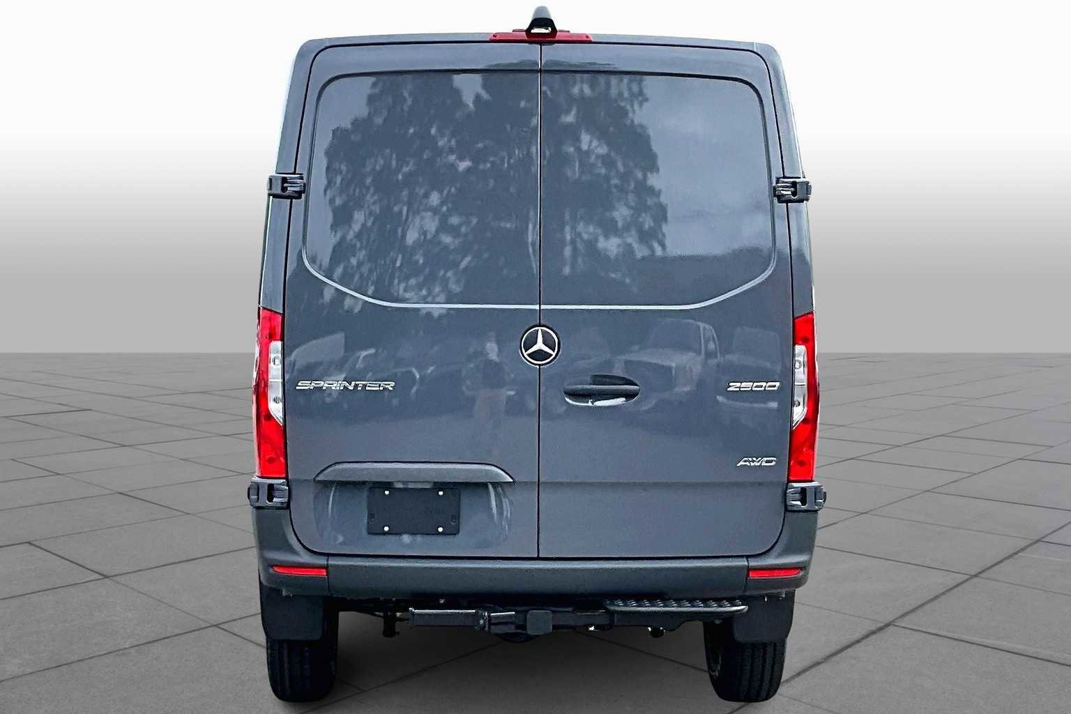 New 2025 Mercedes-Benz Sprinter 2500 image 5