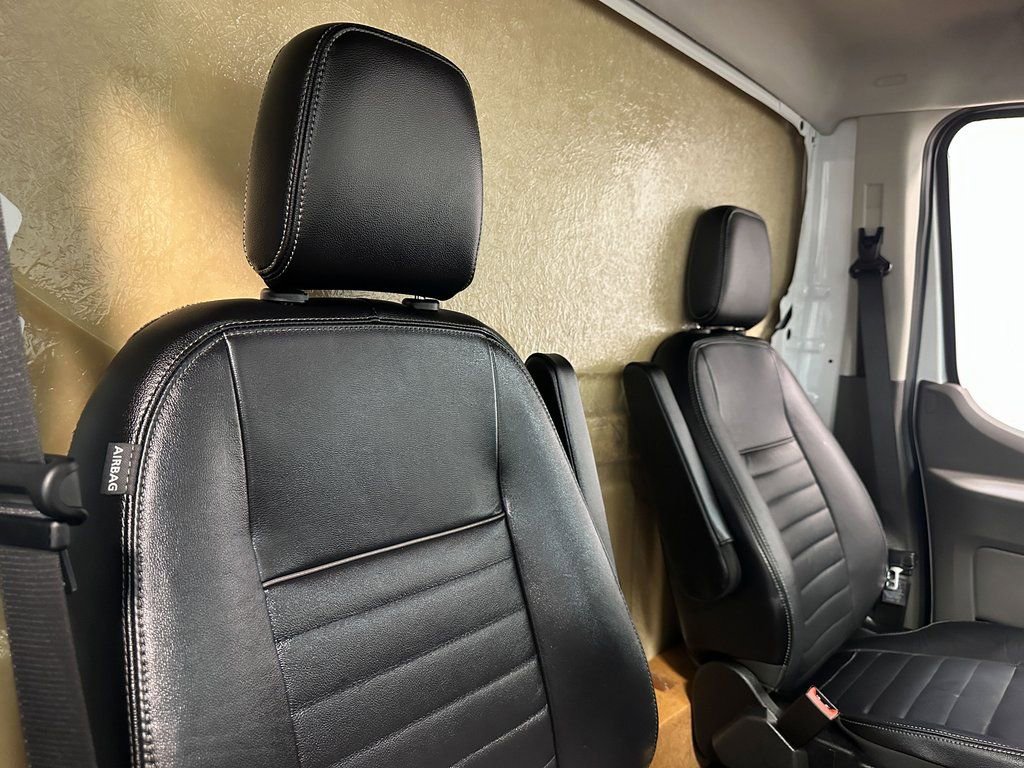 Used 2023 Ford Transit 350 DRW AWD image 18