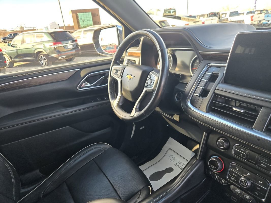 Used 2021 Chevrolet Tahoe Premier w/ Premium Package image 17