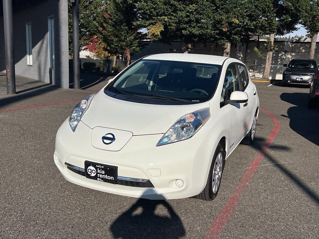 Used 2017 Nissan Leaf S w/ Charge Package FWD image 5