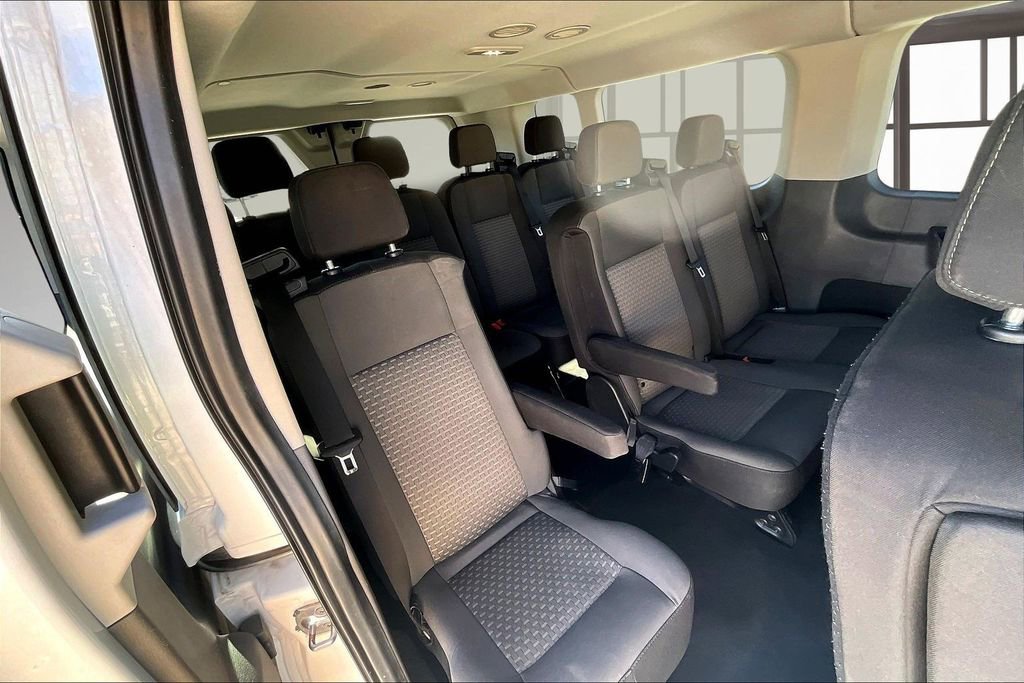 Used 2023 Ford Transit 350 XLT image 23