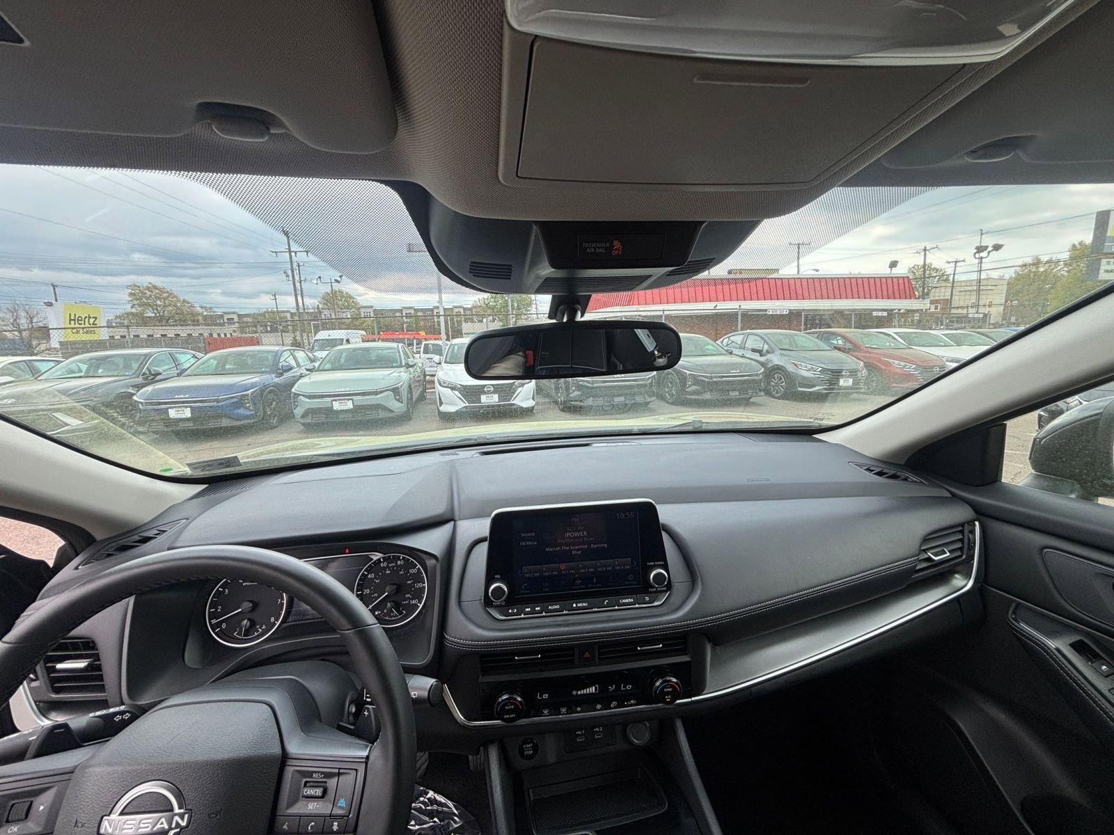 Used 2025 Nissan Rogue SV image 35