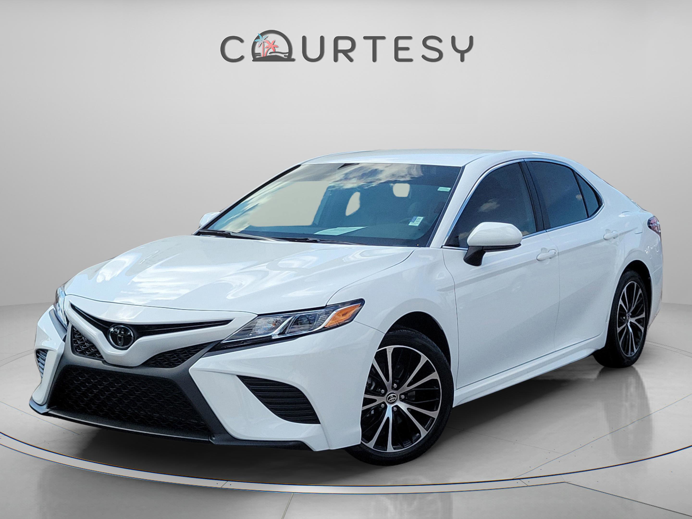 Used 2020 Toyota Camry SE