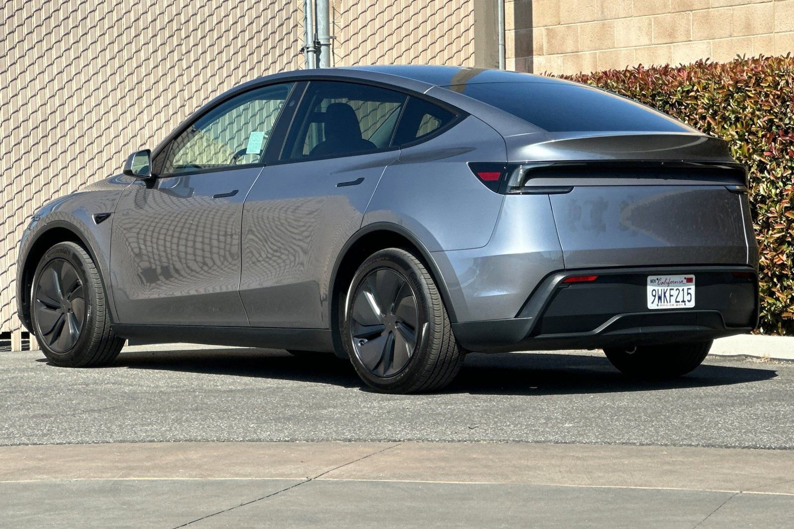 Used 2026 Tesla Model Y Long Range image 6