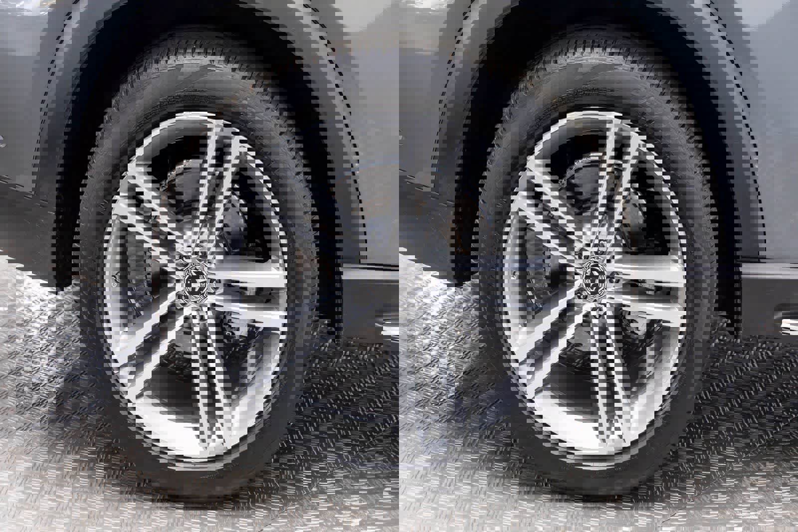 Used 2022 Mercedes-Benz GLE 350 4MATIC w/ Premium Package image 46