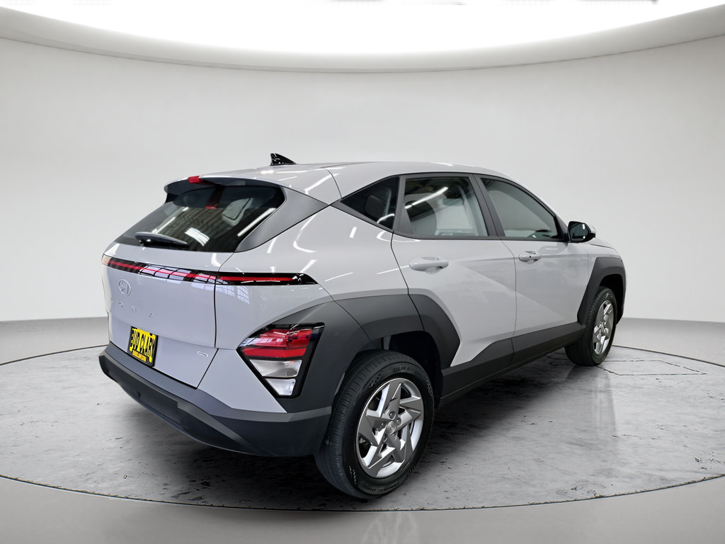 New 2026 Hyundai Kona SE AWD/4WD image 3