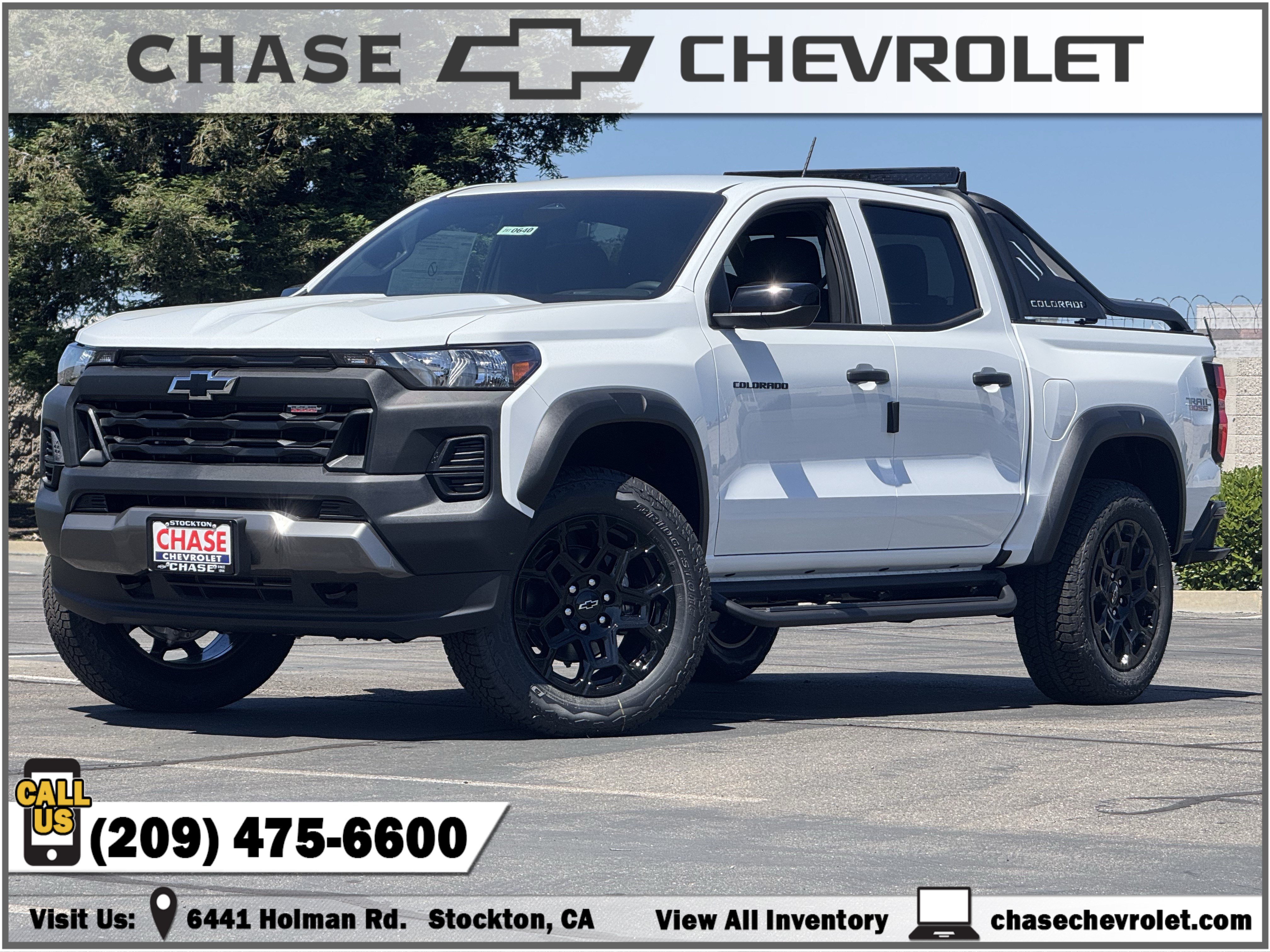 New 2026 Chevrolet Colorado Trail Boss AWD/4WD image 1