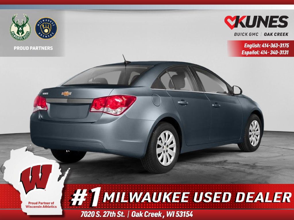 Used 2013 Chevrolet Cruze LT w/ RS Package FWD image 2