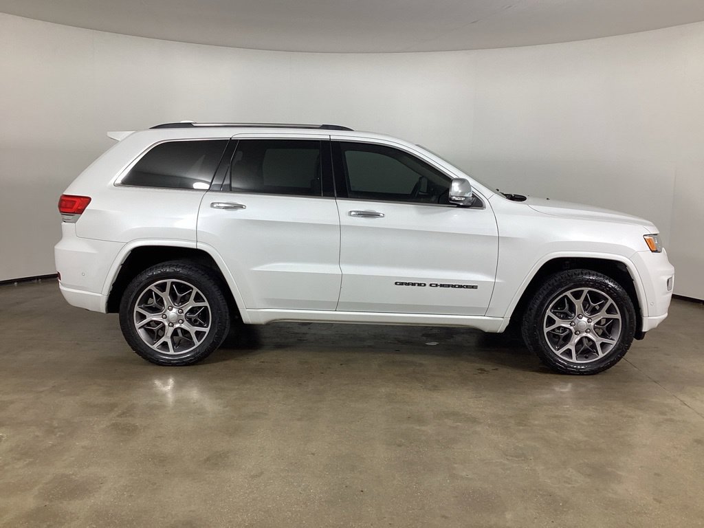 Used 2020 Jeep Grand Cherokee Overland AWD/4WD image 4